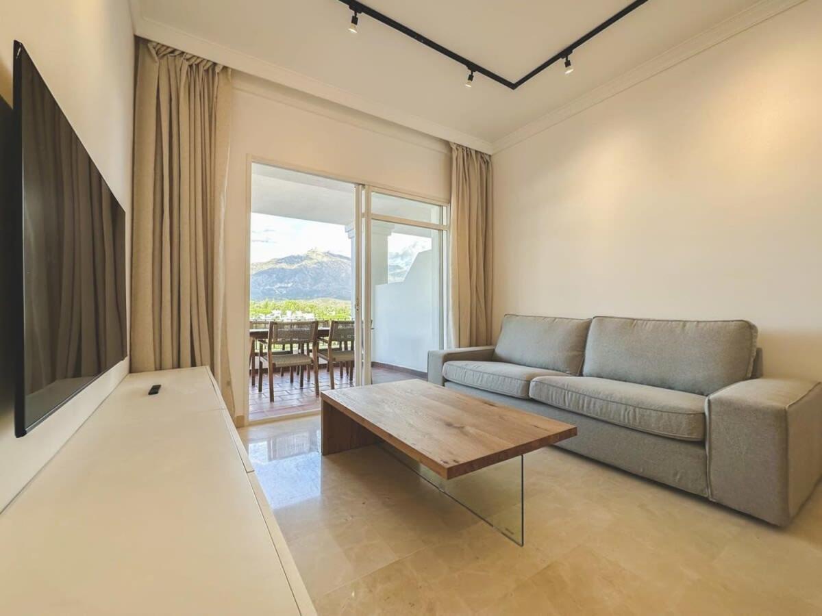 Heated Indoor Pool 2 Bed Mountain Sunset Views Marbella