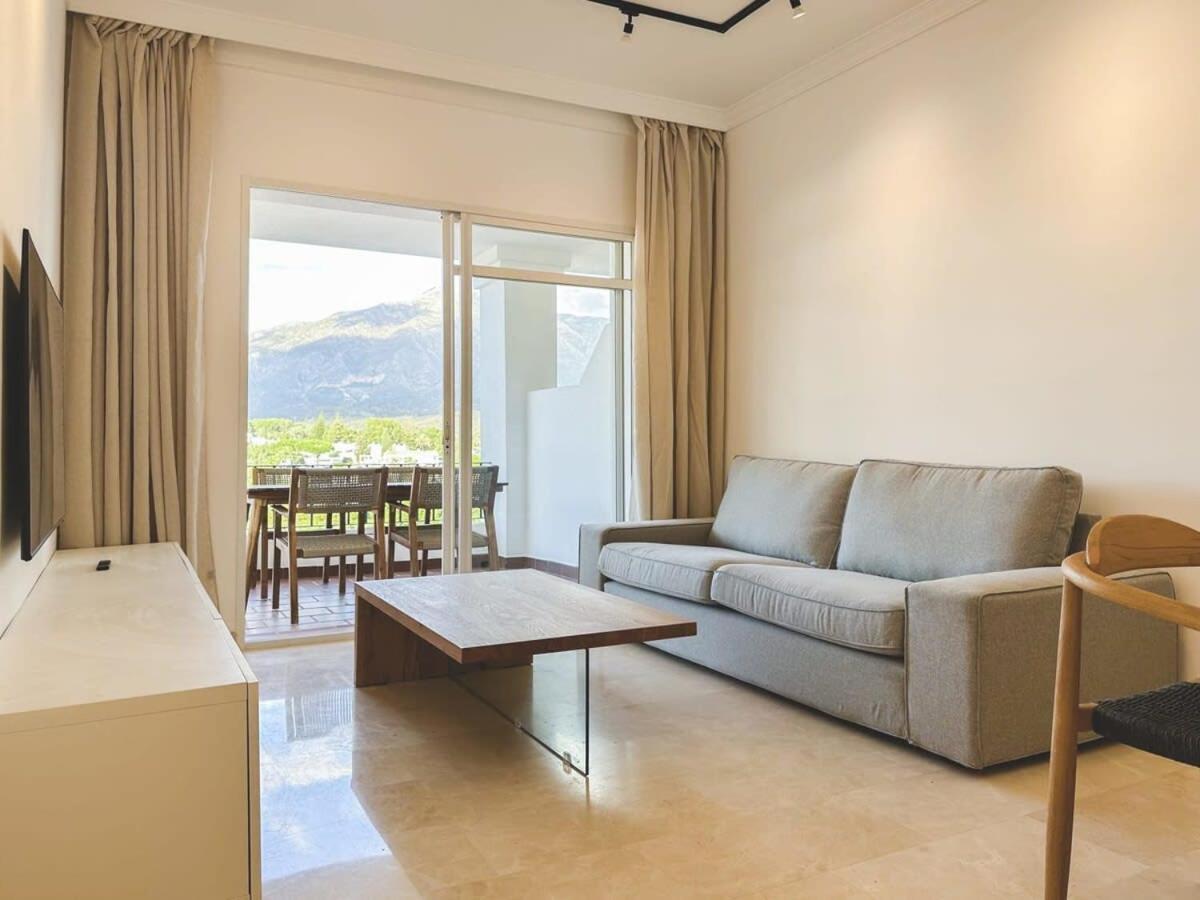 Heated Indoor Pool 2 Bed Mountain Sunset Views *