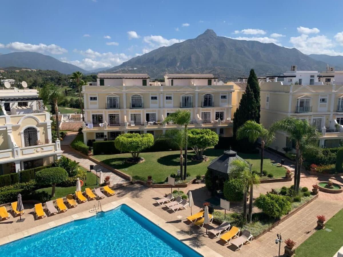 Heated Indoor Pool 2 Bed Mountain Sunset Views Marbella