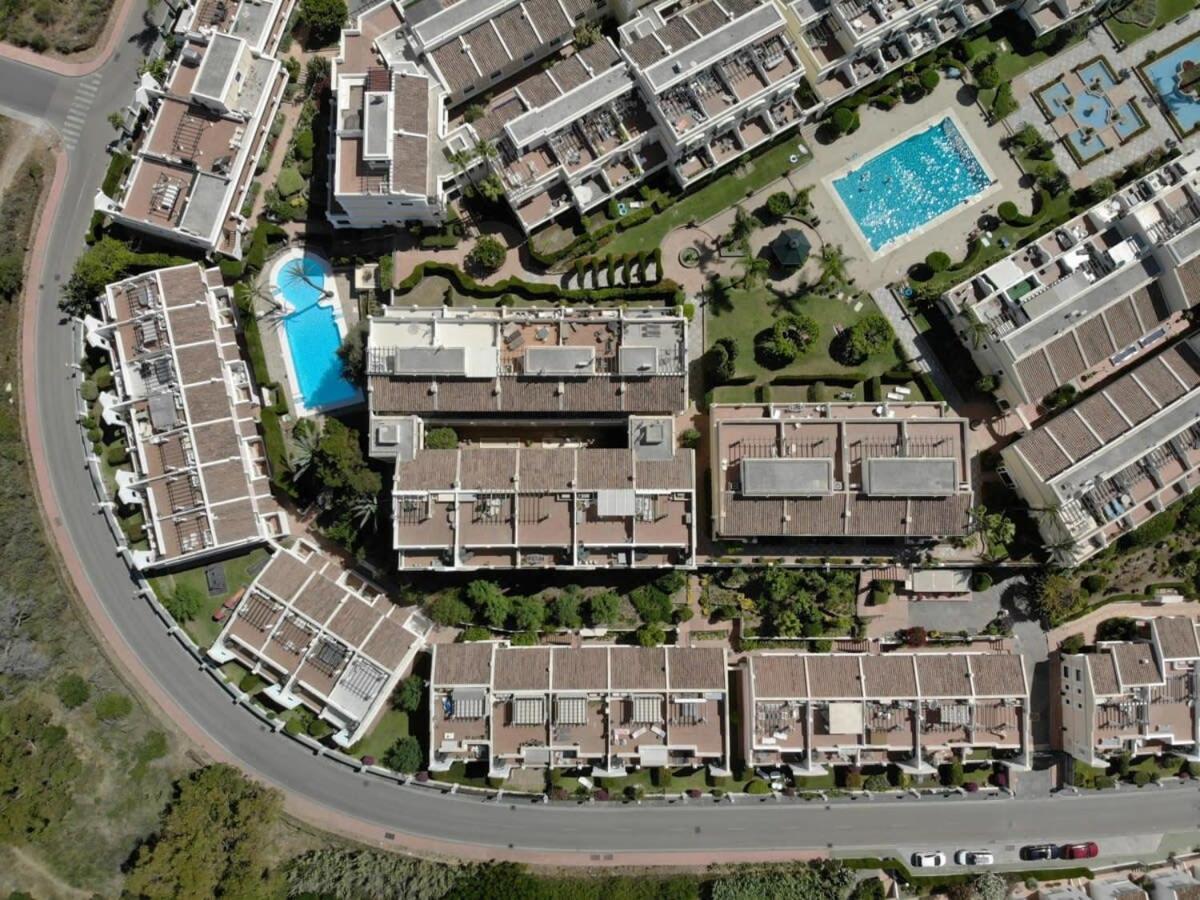 Heated Indoor Pool 2 Bed Mountain Sunset Views * Marbella